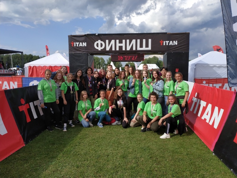 Волонтёры МАКС-2019 приняли участие в организации соревнований по триатлону TITAN